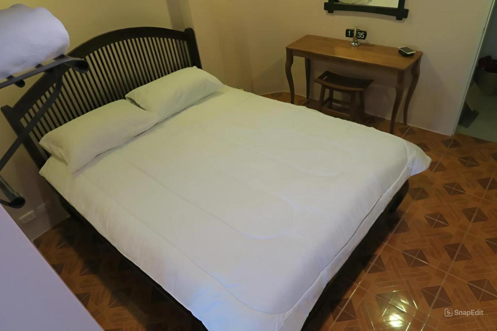 The Grand Palace Hostel Bangkok Exterior foto