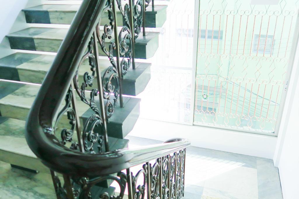 The Grand Palace Hostel Bangkok Exterior foto