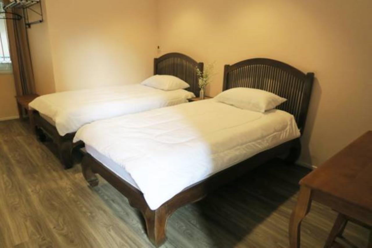 The Grand Palace Hostel Bangkok Exterior foto
